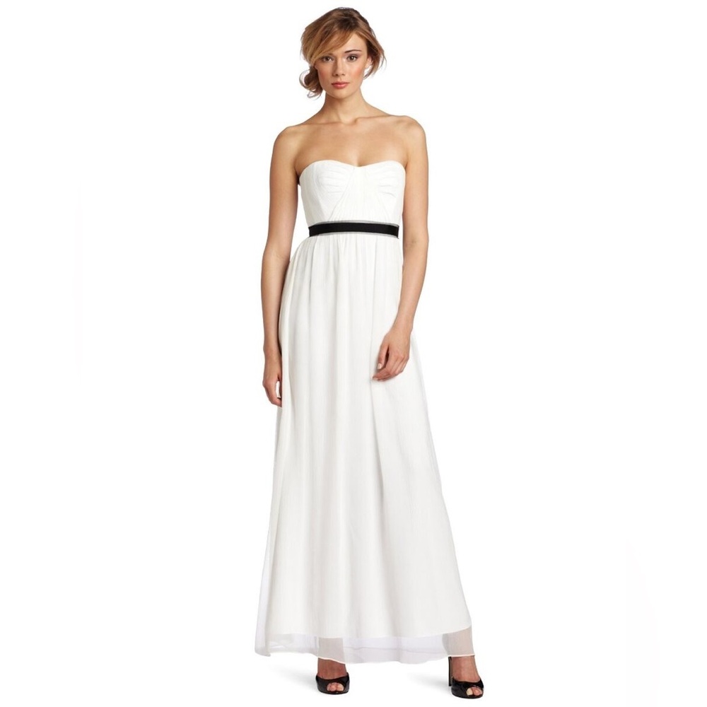 BCBGMaxAzria White Amber Gown ***PRICE IS NEGOTIABLE***